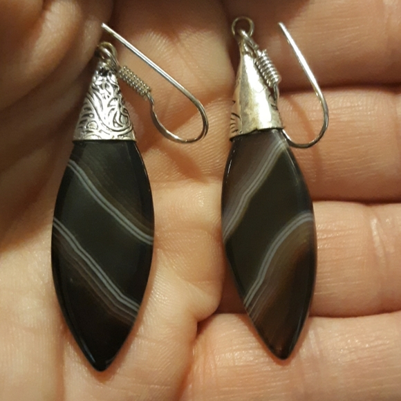 New Banded Black Onyx Silver Earrings. - Picture 6 of 6